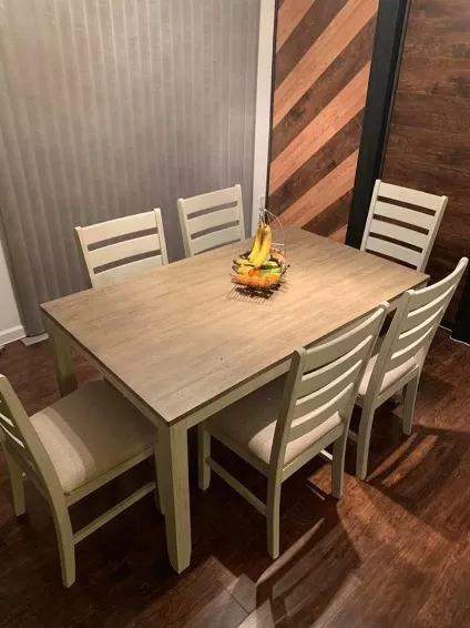 DINING ROOM TABLE SET WITH 6 UPHOLSTERED CHAIRS